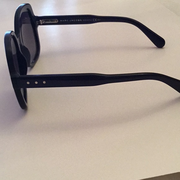 MARC JACOBS BLUE SUNGLASSES - Picture 8 of 8
